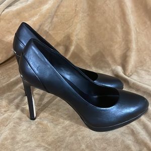 Michael Kors black leather heels